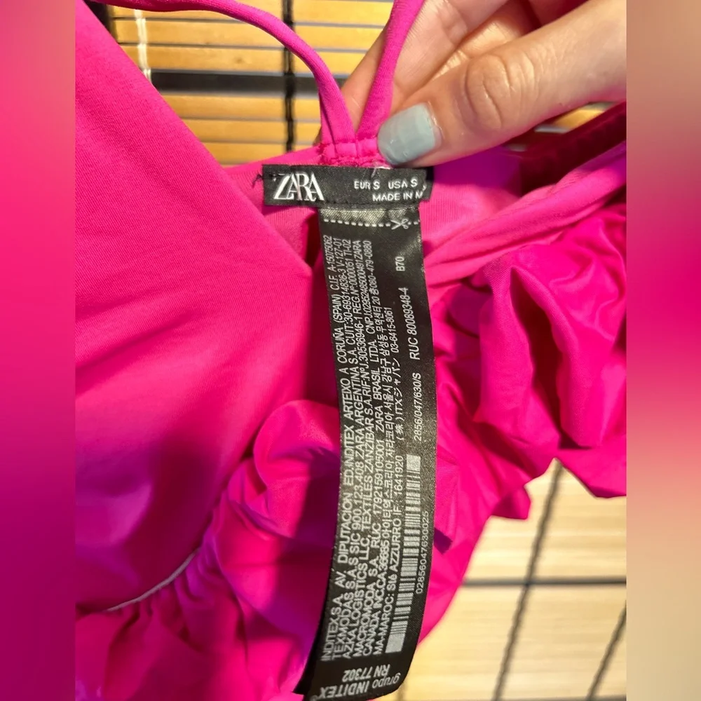 Zara Ruffled Swimsuit  (Small) - Picture 3 of 4